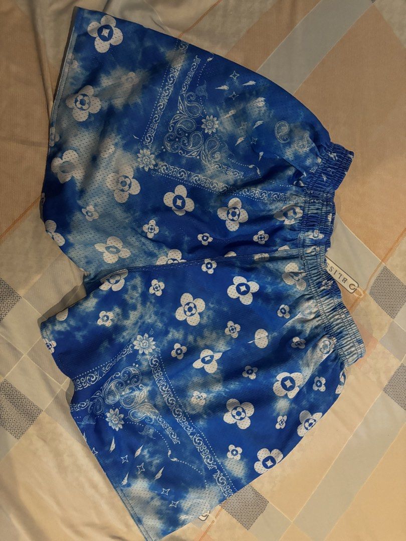 Undrafted Mesh Shorts (Category: Shorts) located in Manila. Submitted by destroyer_clothez (Listing ID 1470839324, Image 3). Description: 16L 22W Negotiable .