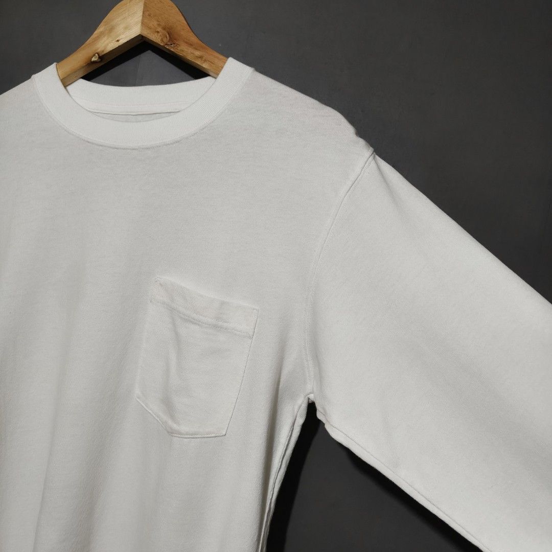Uniqlo Boxy Cropped Longsleeve (Category: Tshirts & Polo Shirts ) located in Manila. Submitted by 1126mnl. (Listing ID 1470903831, Image 3). Description: Excellent condition (None) Issue 10/10 Color rate Length (26) " Width (20.5) " Price: 🏷Mine/(M) : ₱350 +Shipping fee Quezon city, Philippines📍.