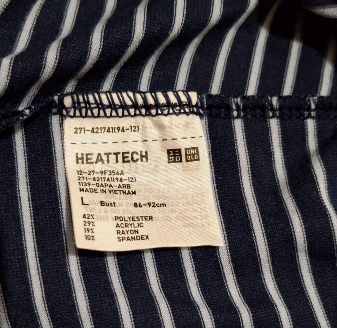 Uniqlo Heattech with navy blue & white striped pattern (Category: Others Tops) located in Caloocan City. Submitted by haydee88 (Listing ID 1470931268, Image 2). Description: 🍒turtleneck.