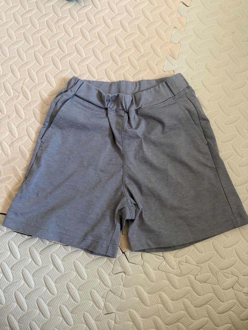 Uniqlo Kids Shorts (Category: Babies & Kids Fashion) located in Cebu City. Submitted by mommyarlyn73 (Listing ID 1470787278, Image 1). Description: .