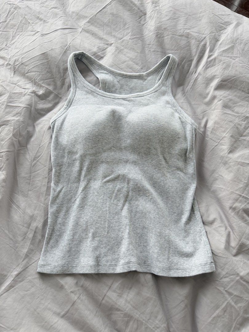 Uniqlo Ribbed Bra Top Grey Size M (Category: Sleeveless) located in Manila. Submitted by shopwt.anna (Listing ID 1470818024, Image 1). Description: rfs decluttering, worn once only.