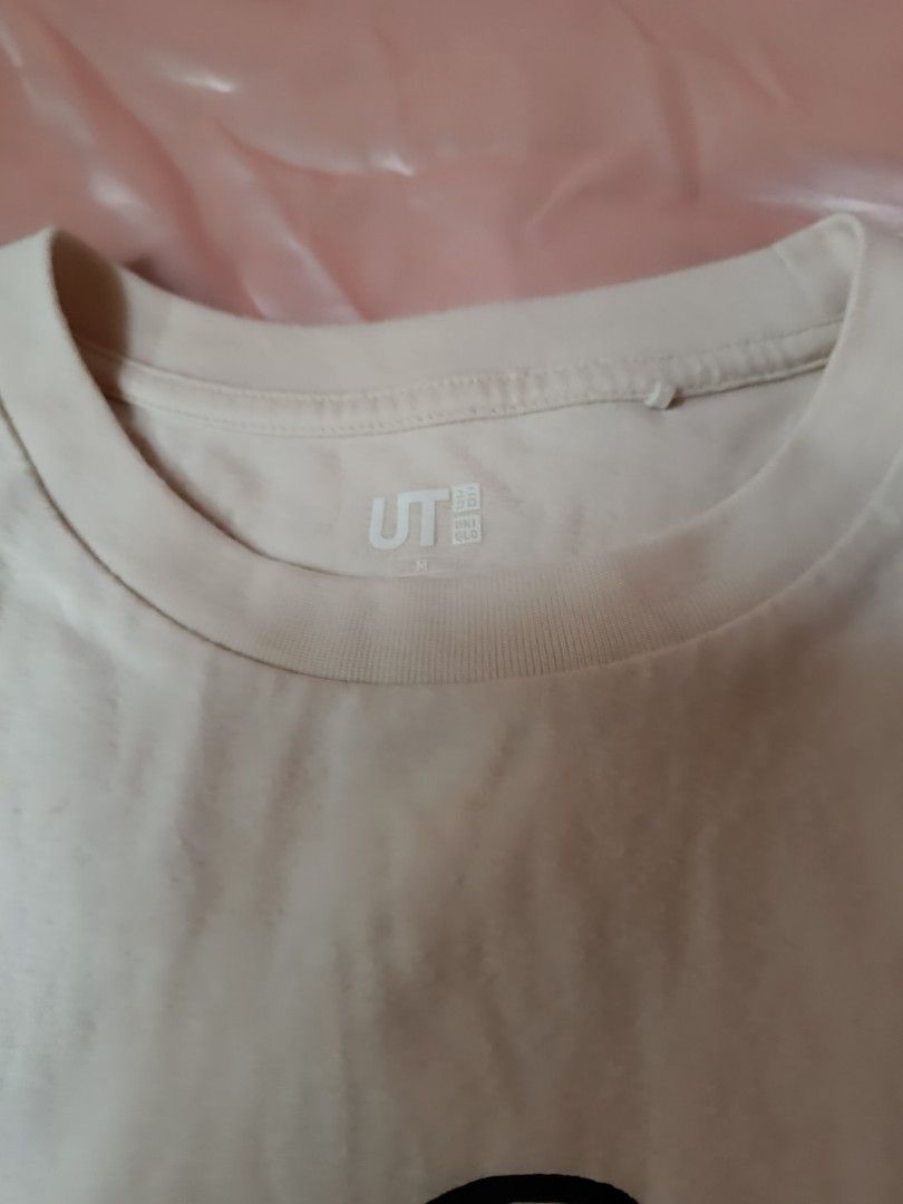 Uniqlo Snoopy Graphic Tee (Category: Shirts) located in Naga. Submitted by juniscloset.ph (Listing ID 1470846037, Image 3). Description: .