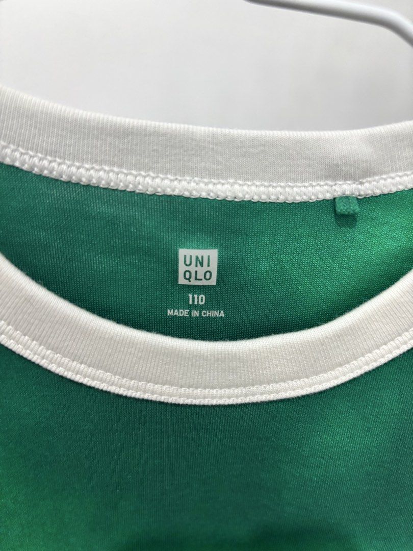 Uniqlo top (Category: Shirts) located in San Fernando. Submitted by _itsmedani (Listing ID 1470779068, Image 2). Description: No flaws/issues.
