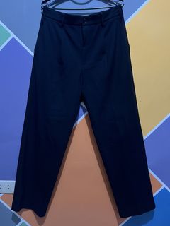 (Category: ) located in . Submitted by moreonuniqlo (Listing ID 1470746542, Image 1). Description: .