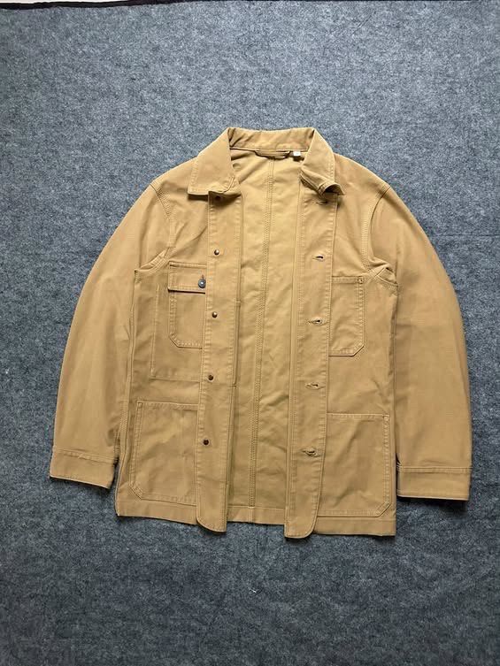 Uniqlo Washed Utility Chore Jacket (Category: Coats, Jackets and Outerwear) located in Zamboanga. Submitted by swayporgy (Listing ID 1470860811, Image 2). Description: Measurements: (inches) Width: 19.5’ Length: 27.5’ Shoulder: 18 Sleeve length: 15’.