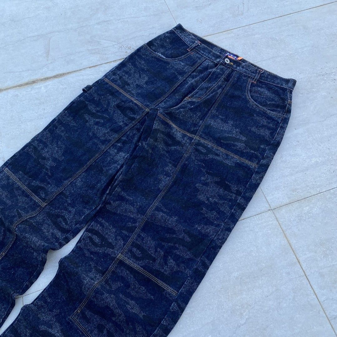 USNS Double knee Carpenter baggy Camo Pants (Category: Jeans) located in San Francisco. Submitted by egylouise638632 (Listing ID 1470867078, Image 3). Description: USNS Double knee Carpenter baggy Camo Pants Waistline:33 Length:43 Tight:13 Hem:9.5 Excellent condition 10/10 color rate Need wash 700+shipping fee.