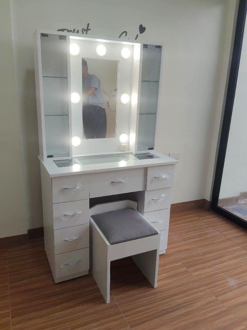 Vanity dresser (Category: Other Home Furniture) located in Mabalacat. Submitted by joemamangun01 (Listing ID 1470837537, Image 3). Description: .
