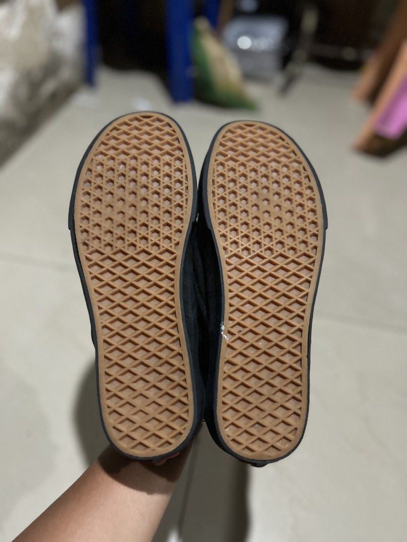 Vans (Category: Sneakers) located in Cebu City. Submitted by cyrilk1cks (Listing ID 1470857089, Image 3). Description: .