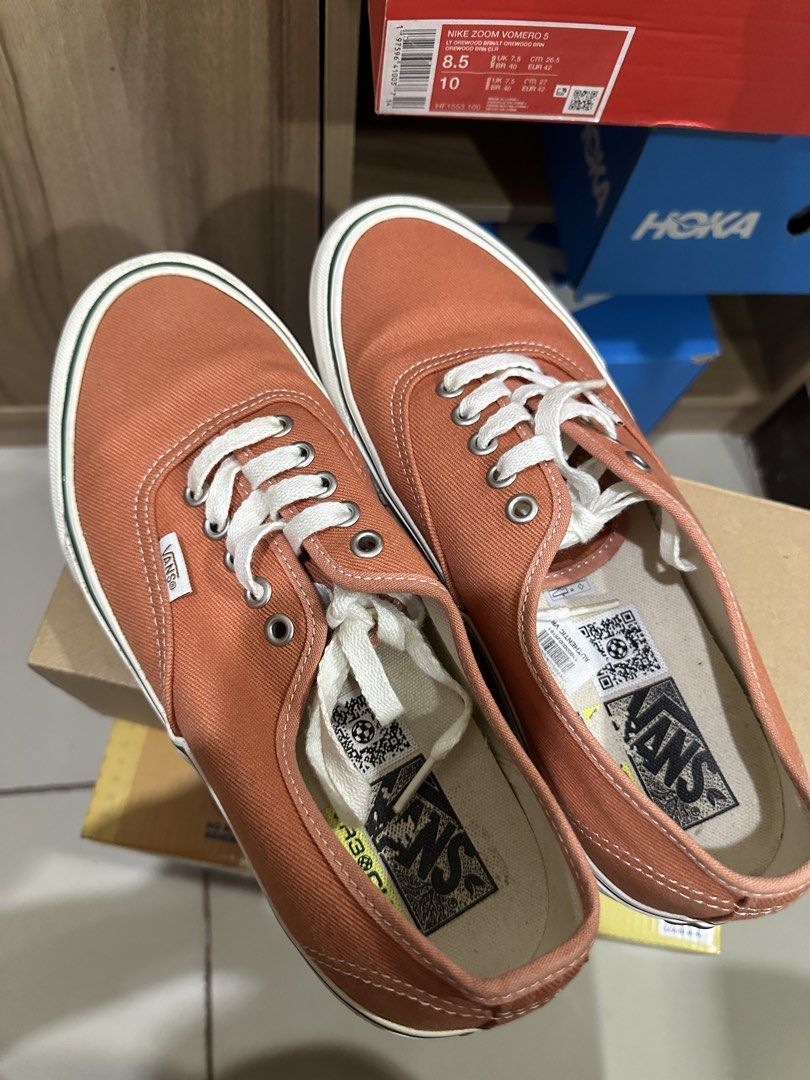 Vans Authentic VR3 Twill Sun Baked Size 9 Men (Category: Sneakers) located in Manila. Submitted by hedaheda (Listing ID 1470889292, Image 1). Description: Vans Authentic VR3 in Twill Sun Baked orange colorway. Size US 9 men, US 10.5 women, UK 8, EUR 42, 27 cm. Classic low-top canvas sneakers with white laces and waffle outsoles. Original box included. Rfs: bawas shoes pang pickleball paddle.