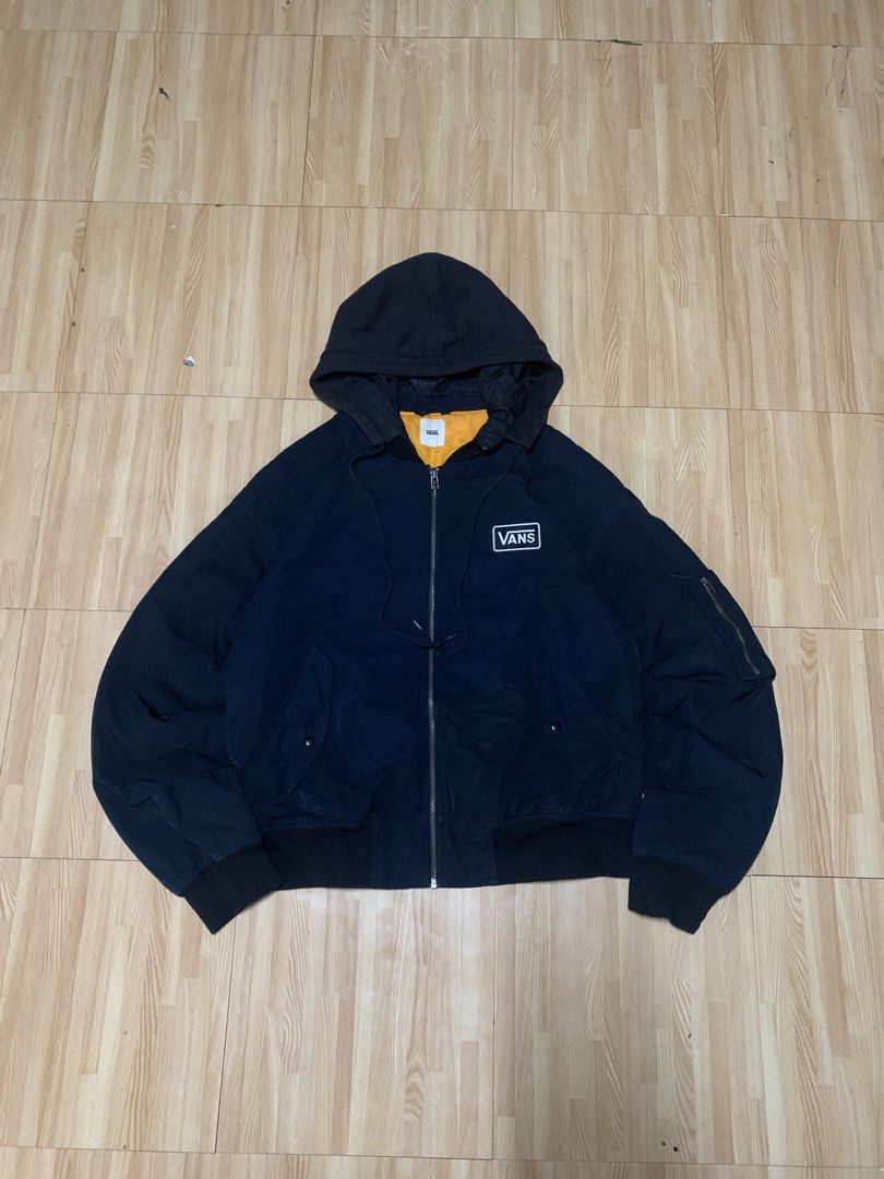 VANS BOOM BOOM III BOMBER JACKET (Category: Coats, Jackets and Outerwear) located in Rizal. Submitted by uniii_011 (Listing ID 1470829382, Image 2). Description: W: 23.5 L: 24.5 minimal paint stain .