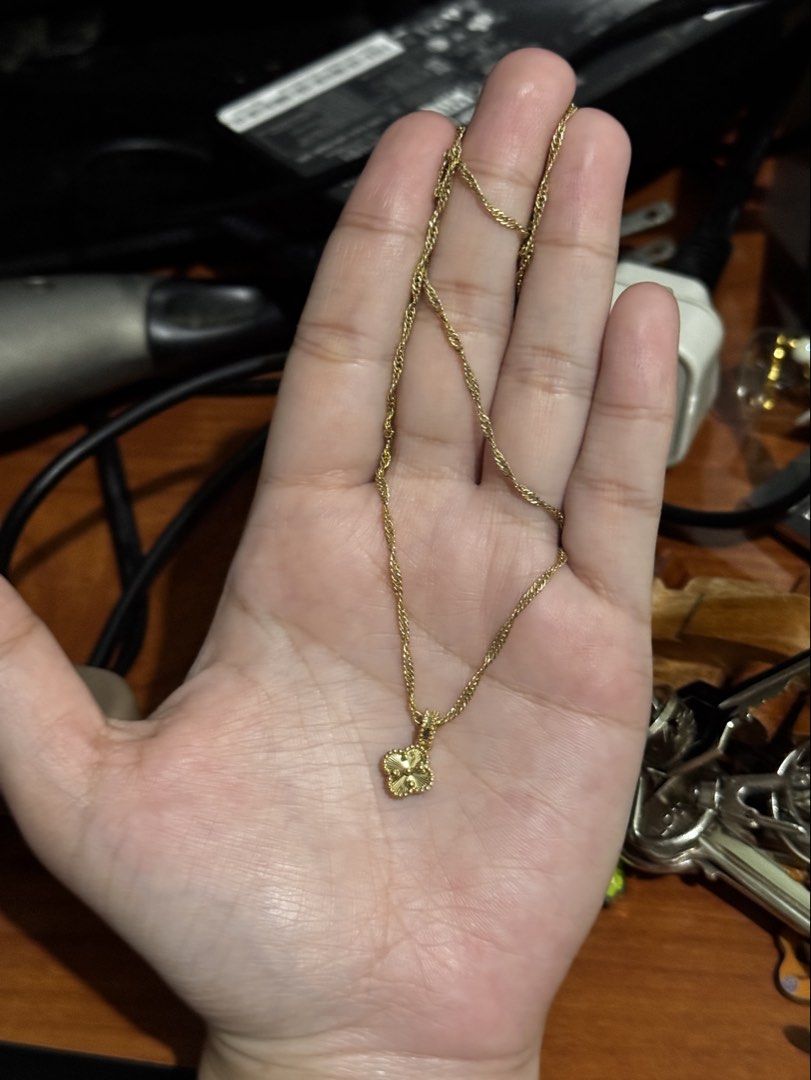 VCA 18K Gold Pendant (Pendant Only) (Category: Necklaces) located in Manila. Submitted by magallanes11463 (Listing ID 1470868233, Image 2). Description: - Elegant gold necklace featuring a VCA insipred pendant - pendant only - Stamped hallmark visible on the bail for authenticity - Clean, polished metal finish all around -bought in dubai - 1.1 g .