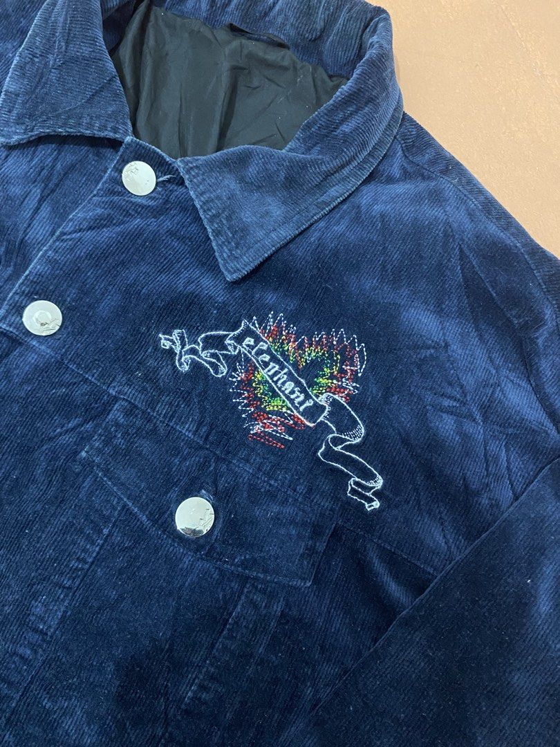 Velvet jacket conduroy (Category: Coats, Jackets and Outerwear) located in Cavite. Submitted by decon0217 (Listing ID 1470846552, Image 2). Description: New arrival makapal gagamitjn mo nalang .