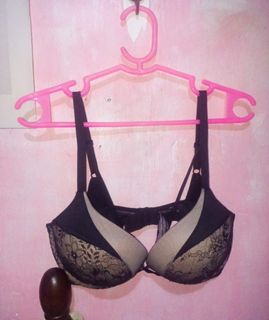 (Category: ) located in . Submitted by vanilla_sandalwood (Listing ID 1470911266, Image 1). Description: .
