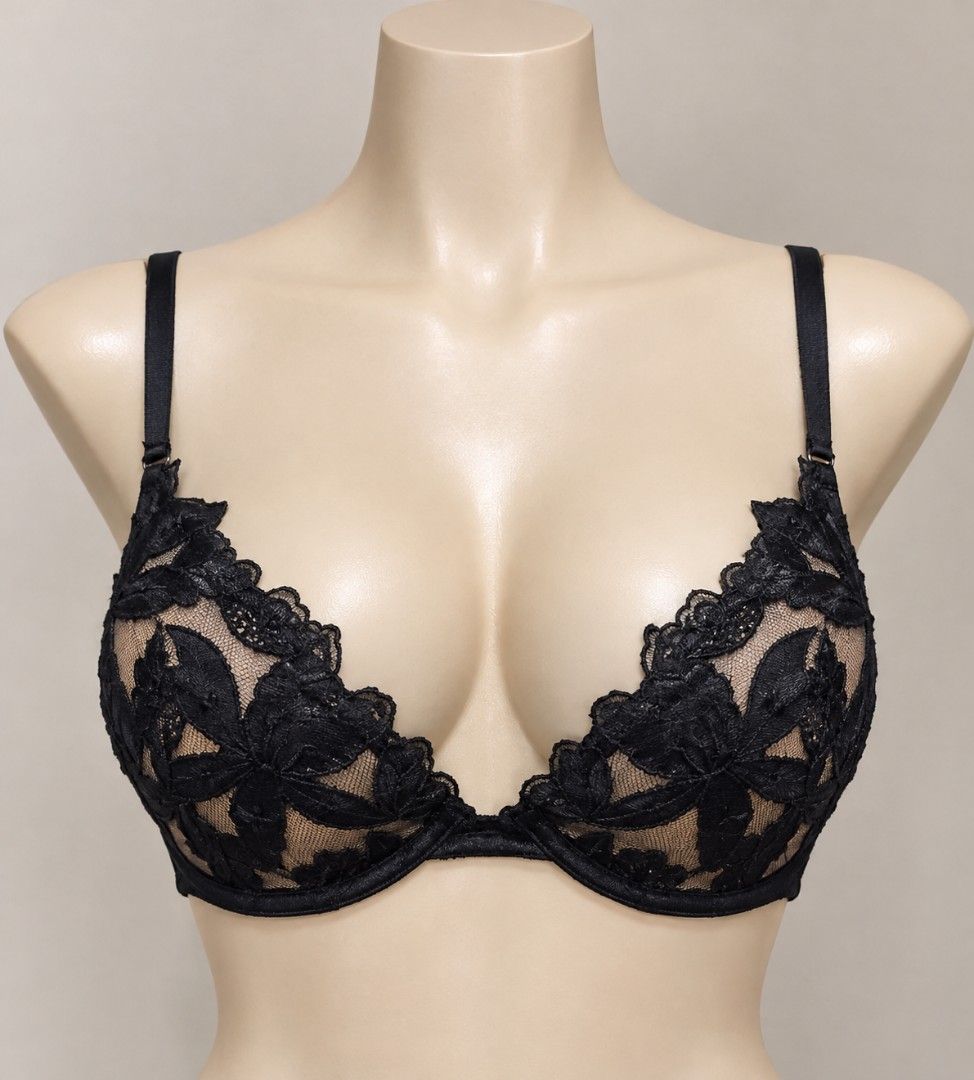 Victoria's Secret lace bra (Category: Undergarments & Loungewear) located in Mandaluyong City. Submitted by bisou_ph2 (Listing ID 1470832241, Image 1). Description: authentic 34b very good condition no pads open for pick up, shipping, lalamove.