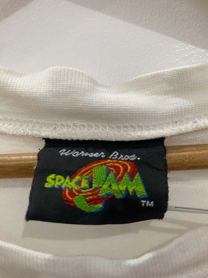 Vintage 1996 Space Jam Tasmanian Devil T-Shirt (Category: Tshirts & Polo Shirts ) located in Roxas City. Submitted by thrift_by_tons (Listing ID 1470874209, Image 3). Description: Warner Bros. 1996 Space Jam Taz T-Shirt 21x28.
