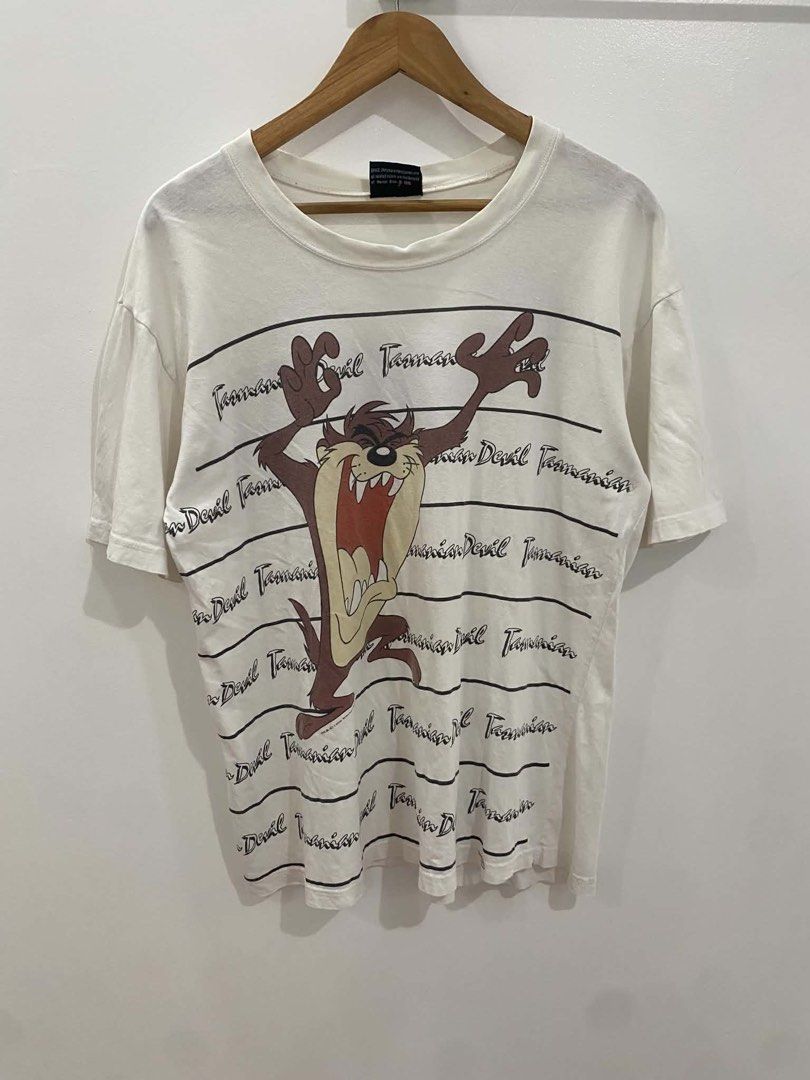 Vintage 1996 Space Jam Tasmanian Devil T-Shirt (Category: Tshirts & Polo Shirts ) located in Roxas City. Submitted by thrift_by_tons (Listing ID 1470874209, Image 1). Description: Warner Bros. 1996 Space Jam Taz T-Shirt 21x28.