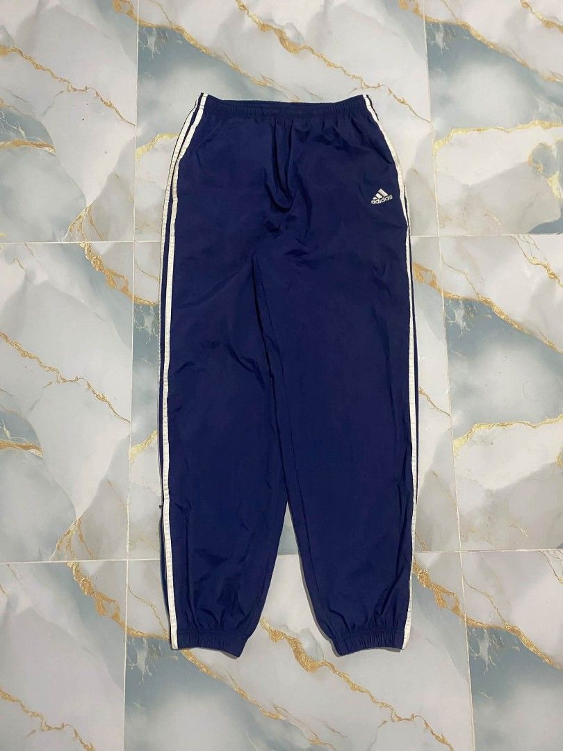 Vintage Adidas Track Jogger (Category: Joggers) located in Bulacan. Submitted by yddadoc (Listing ID 1470786330, Image 1). Description: 30-40 Waist 41.5 Length.
