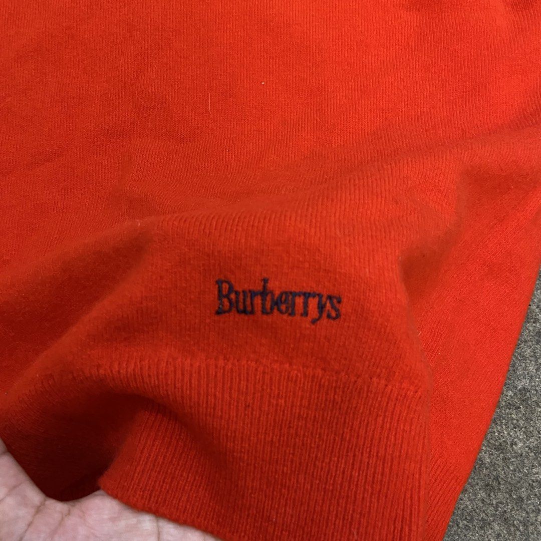 vintage burberrys vest (Category: Vests) located in Mabalacat. Submitted by alternativegoodsco (Listing ID 1470900239, Image 2). Description: pm me for more details.