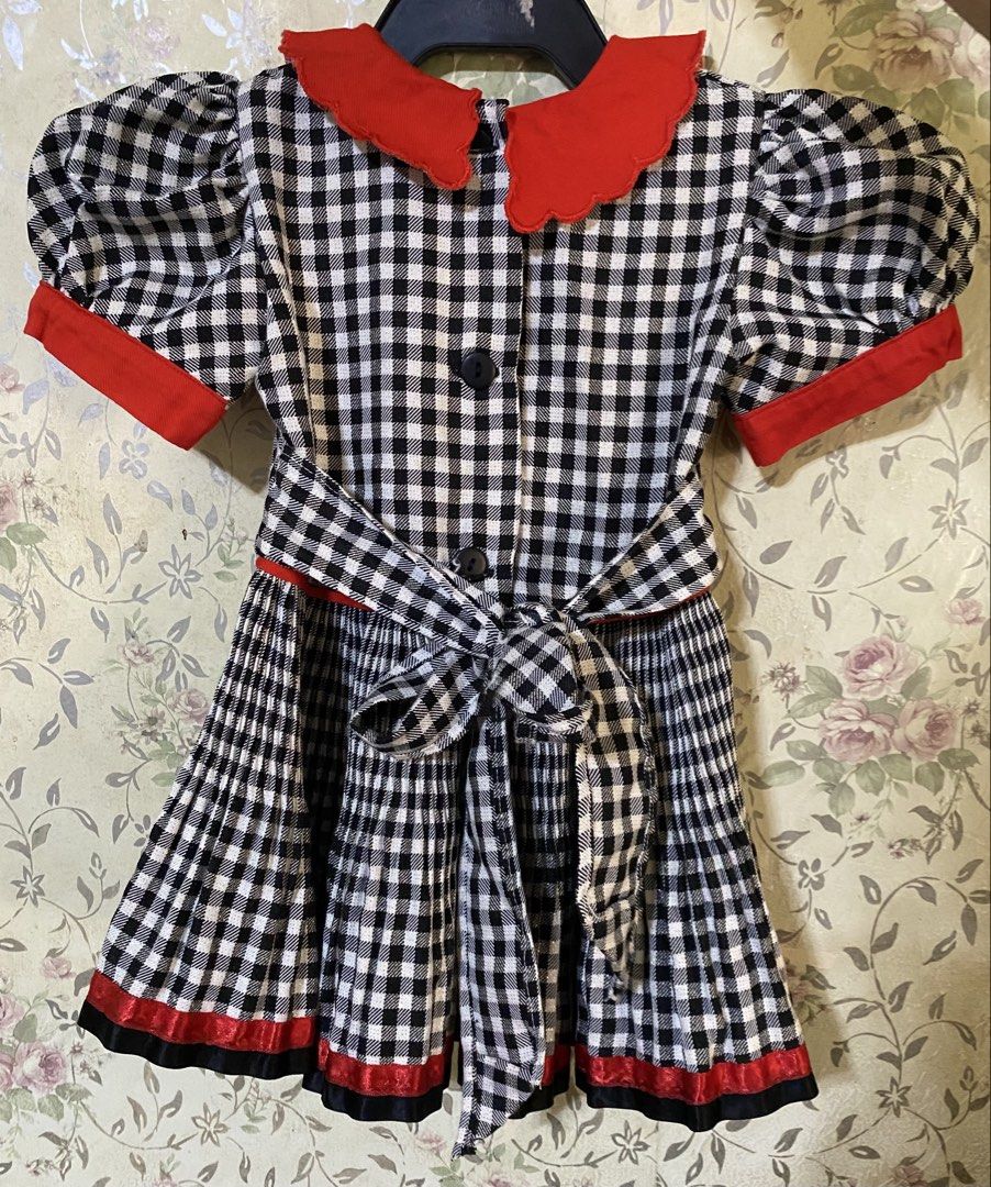 Vintage Checkered dress (Category: Babies & Kids Fashion) located in Morong. Submitted by fcjonline528 (Listing ID 1467378854, Image 2). Description: Preloved by my daughter fits to 12-18 months 💯good condition.