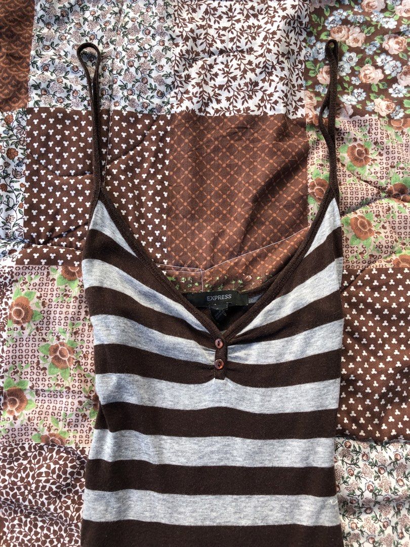 vintage express babydoll choco y2k cami (Category: Blouses) located in Butuan. Submitted by kittyfinds444 (Listing ID 1470818717, Image 3). Description: • size: small can fit to semi large • bought from US arrivals. • lowballers will be ignored. not selling it for lower price. willing to keep! •please check the photos before claiming. do not offer if unsure & still canvasing. we don’t accept unsure offers unless it’s paid to avoid conflicts. .