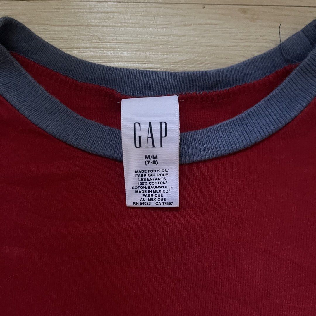 Vintage Gap Two Tone Shirt (Category: Tshirts & Polo Shirts ) located in Digos. Submitted by schlawg_y2k (Listing ID 1470843666, Image 2). Description: 18x22 dm for more details.