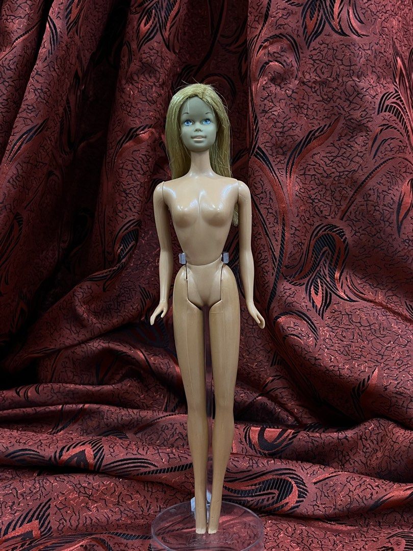 Vintage Malibu Barbie (Category: Kids Toys) located in Manila. Submitted by lovedbyjk (Listing ID 1470848287, Image 2). Description: -Vintage 1971 Malibu Barbie -Vintage Markings Minor Issue / No to sensitive. -Discoloration of the head -Minor scratches on hands -Cut hair (Not noticeable) still in a very good condition if you wanna kept her as her vintage condition -ideal for re-rooting and collectors that restores doll. AS IS Condition. Selling 