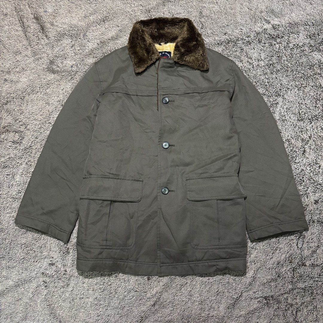 Vintage N-1 Deck Jacket (Category: Coats, Jackets and Outerwear) located in La Trinidad. Submitted by lygin (Listing ID 1470852910, Image 1). Description: Price : 80 pesos Brand : Aronde Type : Vintage N-1 Deck Jacket Size: Medium Width : 23” Length : 29” Condition : Excellent Color rate : 10/10 PS : Soft and cozy yung inner lining sobrang comfy nya rin sa balat di nakakairritate - Color May Vary Due To Lightings.