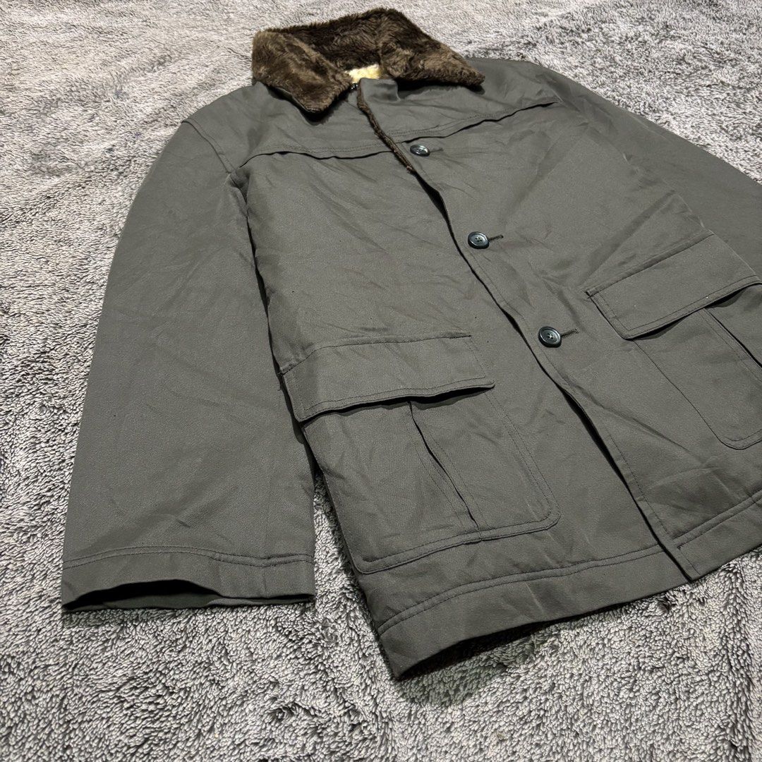 Vintage N-1 Deck Jacket (Category: Coats, Jackets and Outerwear) located in La Trinidad. Submitted by lygin (Listing ID 1470852910, Image 3). Description: Price : 80 pesos Brand : Aronde Type : Vintage N-1 Deck Jacket Size: Medium Width : 23” Length : 29” Condition : Excellent Color rate : 10/10 PS : Soft and cozy yung inner lining sobrang comfy nya rin sa balat di nakakairritate - Color May Vary Due To Lightings.
