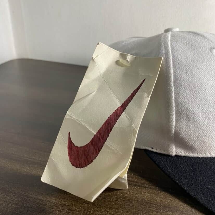 Vintage Nike Oval Bubble Logo Cap (Category: Caps & Hats) located in Antipolo. Submitted by soon2byourz_ (Listing ID 1470788134, Image 3). Description: Adult Fitting Velcro (with swoosh engraved) Free Size Flaws: sweat stains & signs of wear Color Rate: 9/10 (white) Condition: WELL USED COLOR MAY VARY DUE TO LIGHTING!.