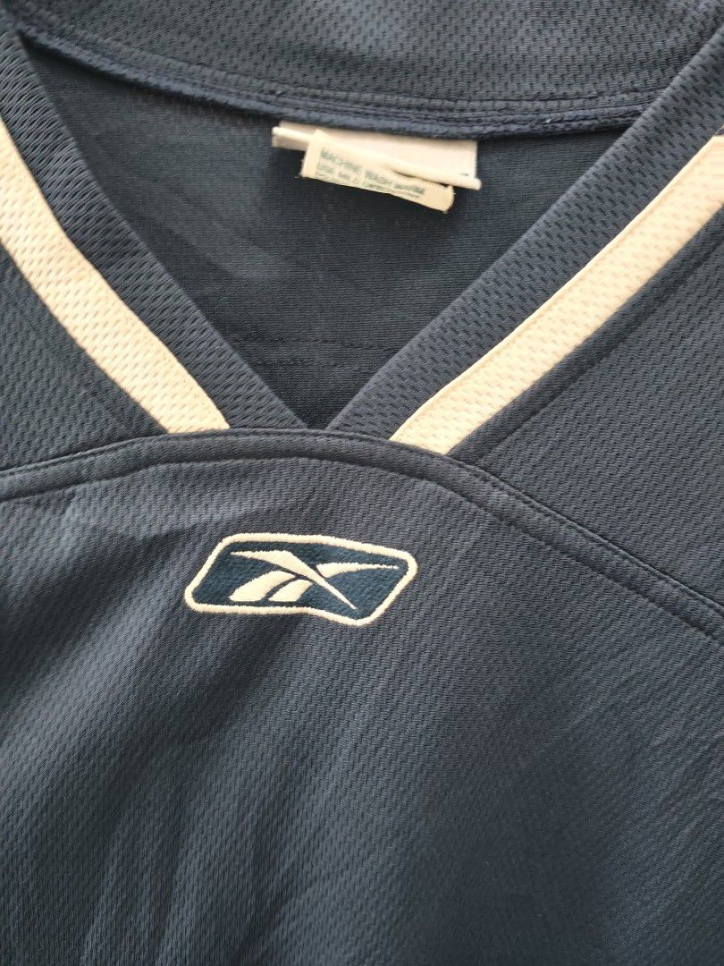 Vintage Reebok Jersey (Category: Activewear) located in Cabadbaran. Submitted by jem1124 (Listing ID 1470767062, Image 2). Description: 23.5x27.5 excellent condition No issue.