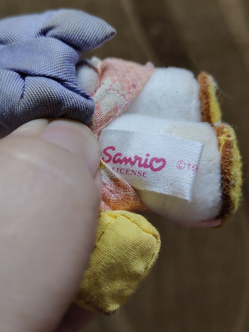 vintage Sanrio Hello Kitty Mini Plush Charm (Category: Plushies & Soft Toys) located in Santa Rosa. Submitted by mmps249.1 (Listing ID 1470842289, Image 3). Description: Crossposted Mine now, pay now shipping courier: JRS only Gcash payment upon order No reservations.