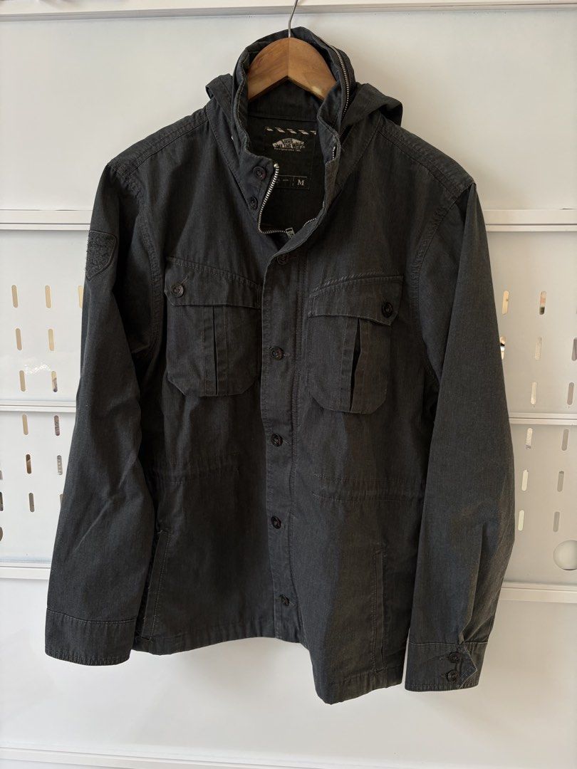 Vintage Vans Dark grey utility jacket (Category: Coats, Jackets and Outerwear) located in General Santos City (Dadiangas). Submitted by a.rt.eyes (Listing ID 1470807549, Image 1). Description: Vintage Vans Dark grey utility jacket Size medium on tag, actual size large Dimension width 21 length 28 Excellent condition with no issues Color rate 10/10 Original Located in General Santos City, Mindanao. Shipping fee applies for buyers outside my locati