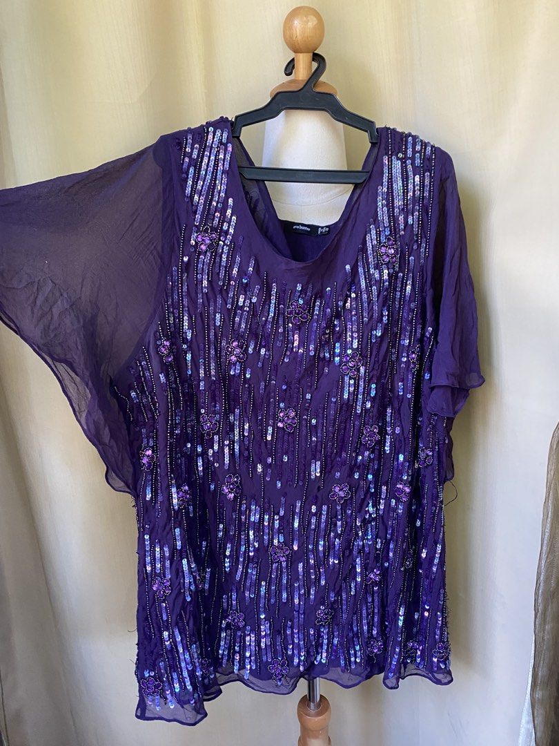 Violet full sequin batwing like top (Category: Others Tops) located in Malaybalay. Submitted by thriftfindsbyshei-2nd (Listing ID 1470855942, Image 2). Description: Large-XL Flaw: missing sequins .