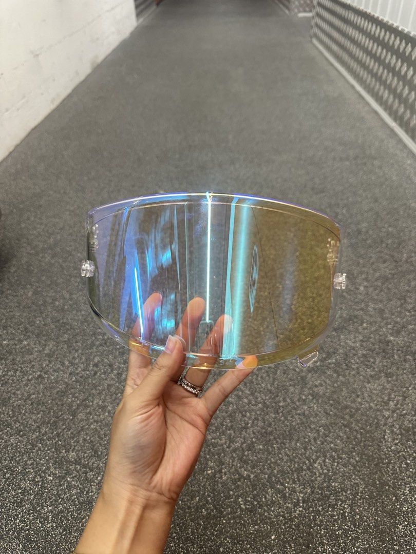 Visor (Category: Motorcycle Accessories) located in Singapore. Submitted by kikidonut (Listing ID 1470797221, Image 1). Description: .