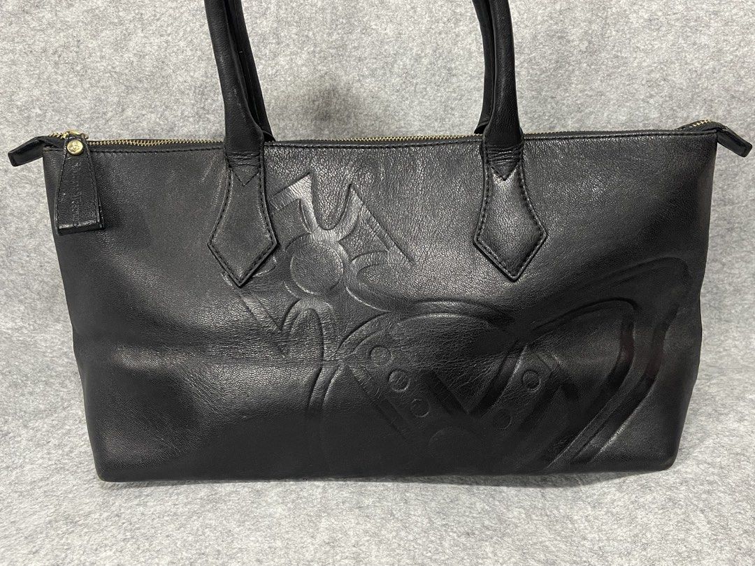 vivienne westwood (Category: Tote Bags) located in Calamba. Submitted by thriftingoverload (Listing ID 1470830704, Image 3). Description: plus shipping fee.