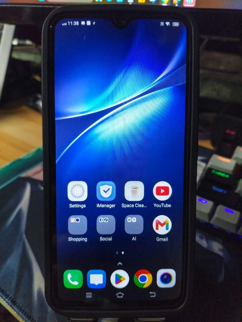VIVO 1915 (No Issues) (Category: Cases & Sleeves) located in Manila. Submitted by motomoto1204 (Listing ID 1470926918, Image 3). Description: ITEM: VIVO 1915 NO Issues PRICE: 2,800php Negotiable ONTACTS: DM / 09668156246 / 09938623543 MEETUPS: Guadalupe area only for complete testing or via delivery LOCATION: Makati - Guadalupe Nuevo (Address will be provided for sure buyers) Key Specifications • Display: 6.53-inch FHD+ IPS LCD (1080 × 2340 pixel