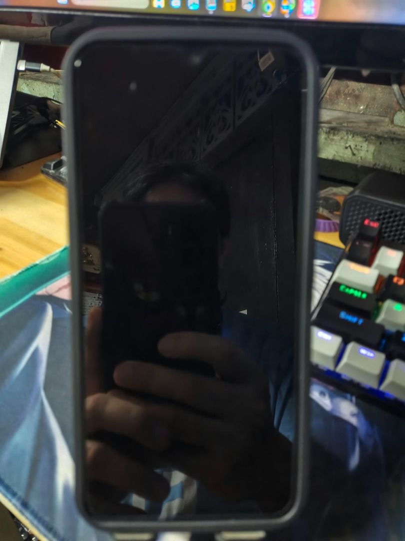 VIVO 1915 (No Issues) (Category: Cases & Sleeves) located in Manila. Submitted by motomoto1204 (Listing ID 1470926918, Image 1). Description: ITEM: VIVO 1915 NO Issues PRICE: 2,800php Negotiable ONTACTS: DM / 09668156246 / 09938623543 MEETUPS: Guadalupe area only for complete testing or via delivery LOCATION: Makati - Guadalupe Nuevo (Address will be provided for sure buyers) Key Specifications • Display: 6.53-inch FHD+ IPS LCD (1080 × 2340 pixel