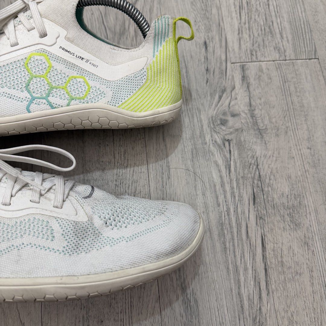 Vivo Barefoot (Category: Sneakers) located in Manila. Submitted by wornagainstudios2 (Listing ID 1470906278, Image 3). Description: .