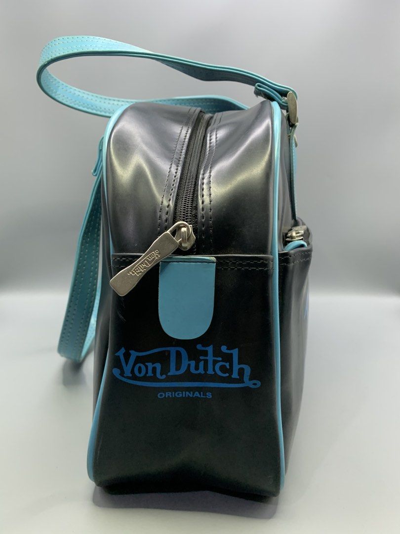 Von Dutch - Bowling Bag - Vinyl (Category: Shoulder Bags) located in Bulacan. Submitted by ridersthrift_ph (Listing ID 1470843602, Image 2). Description: Authentic Kustomade By Vondutch Minor flaws only In Great Condition Check flicks for details Gcash or Bank Payment Bulacan 📍.
