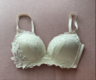 (Category: ) located in . Submitted by ttcaroul2 (Listing ID 1470821969, Image 1). Description: .