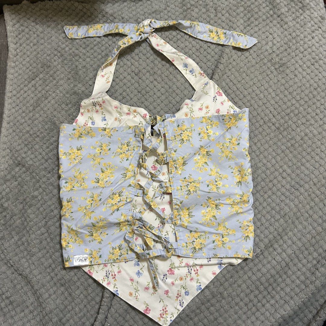 Wear Versa Reversible Halter Top (Category: Sleeveless) located in San Juan City. Submitted by e_declutters2019 (Listing ID 1470787455, Image 2). Description: •10/10 condition • measurements posted • size small.