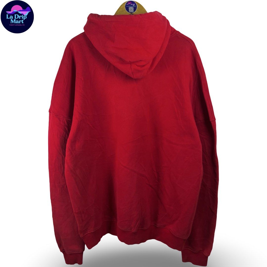 ‎“WELLDONE” PATCH LOGO PULLOVER HOODIE ‎ (Category: Activewear) located in Taguig. Submitted by ldm.ph (Listing ID 1470749550, Image 2). Description: ‎(LDM-E-309) ‎Size:ACTUAL FIT:XL-XXL ‎Dimensions ‎Inches width:25 ‎Inches length:29 ‎Condition: GOOD AS NEW ‎Color rate:10 ‎Flaws:❌ ‎(READY TO WEAR) ‎. .