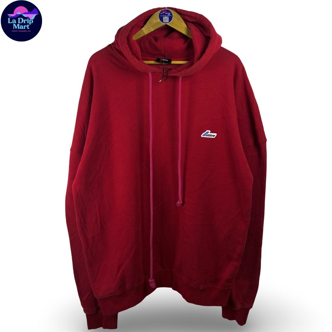 ‎“WELLDONE” PATCH LOGO PULLOVER HOODIE ‎ (Category: Activewear) located in Taguig. Submitted by ldm.ph (Listing ID 1470749550, Image 1). Description: ‎(LDM-E-309) ‎Size:ACTUAL FIT:XL-XXL ‎Dimensions ‎Inches width:25 ‎Inches length:29 ‎Condition: GOOD AS NEW ‎Color rate:10 ‎Flaws:❌ ‎(READY TO WEAR) ‎. .