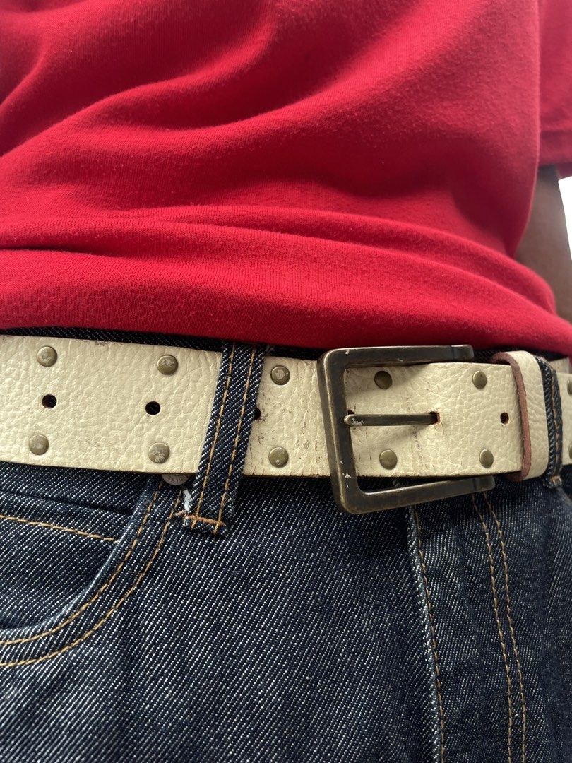 White Studded Belt (Category: Belts) located in Manila. Submitted by jarchive (Listing ID 1470864665, Image 2). Description: - Good condition - Genuine Leather - Sign of usage - Any waist size MOP: GCASH 📩.