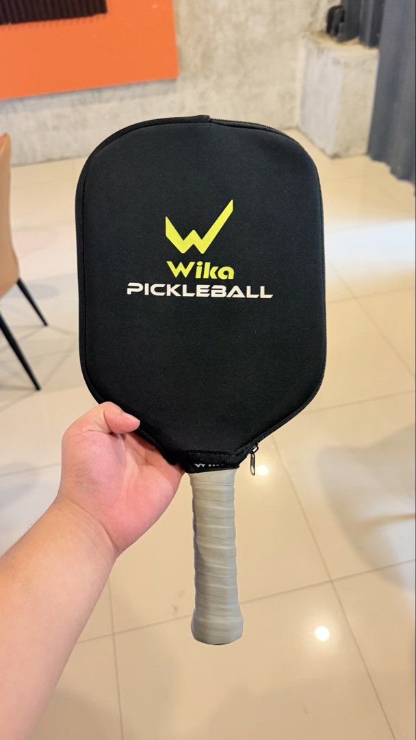 Wika QD Fire 1 SILVER (Category: Racket and Ball Sports) located in San Fernando. Submitted by espiritujed45 (Listing ID 1470815145, Image 3). Description: - Brand: Wika QD Fire 1 Pickleball Paddle - Color: Silver with a grey wrapped handle - Included: Matching black protective zip cover with yellow Wika logo - Condition: USED -BOUGHT AT PICKLE EXCHANGE Sept 12, 2026 - With Warranty 3 months.