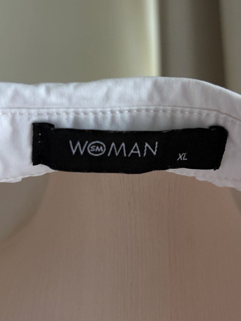 Women’s White Half-Sleeve Blouse (Category: Blouses) located in Manila. Submitted by thecloseteditph (Listing ID 1470860737, Image 3). Description: White half-sleeve blouse. Perfect for office wear, meetings, or casual outings. Never used, just kept in storage. RFS: Bought but never got around to using it..