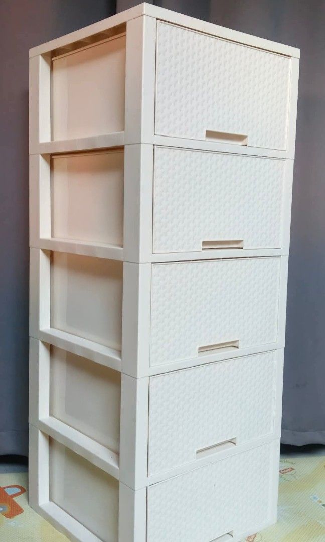 Woven Rattan Drawer (Category: Other Home Furniture) located in Manila. Submitted by jzjapansurplus (Listing ID 1470837767, Image 3). Description: IMPORTED FROM JAPAN WOVEN RATTAN STYLE TEXTURE ON FRONT CHEST DRAWER WITH 5PULL-OUTS 🔰DURABLE POLYPROPYLENE PLASTIC 🔰LIGHTWEIGHT 🔰MODERN LOOK 🔰NO ISSUE‼️ 🔰GOOD CONDITION.