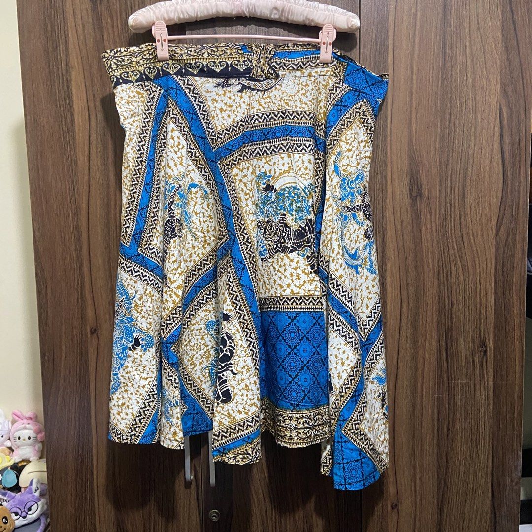 Wrap a Round Skirt (Category: Skirts) located in Marikina City. Submitted by jeliie (Listing ID 1470883266, Image 1). Description: No issue.