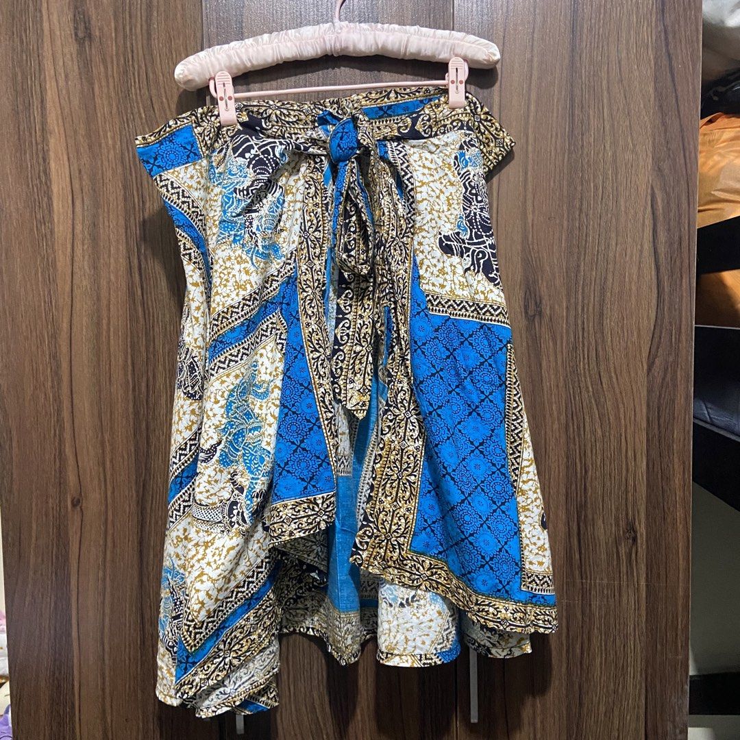 Wrap a Round Skirt (Category: Skirts) located in Marikina City. Submitted by jeliie (Listing ID 1470883266, Image 2). Description: No issue.