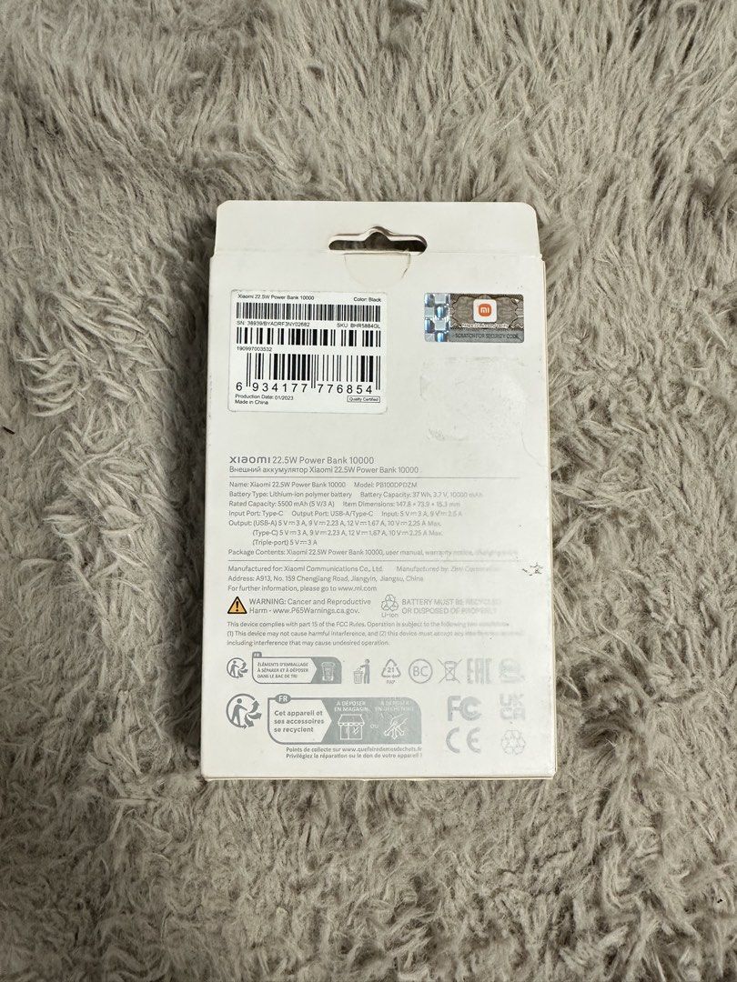 Xiaomi 22.5 Power Bank 10000 (Category: Batteries & Power Banks) located in San Fernando. Submitted by calieur (Listing ID 1470812147, Image 2). Description: Brandnew/Unused Opened just for checking Model: PB100DPDZM Battery power: 37Wh 3.7V 10000mAh Input port: USB-C Input parameters: 5V-3A 9V-2.5A Product dimensions: 147.8 x 73.9 x 15.3mm Certification standard: Q/320281DHR01 Battery type: Lithium-ion polymer battery Rated capacity: 5500mAh (5V